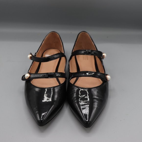 Halogen by Atlantic Pacific Pear Black Pointed Shoes